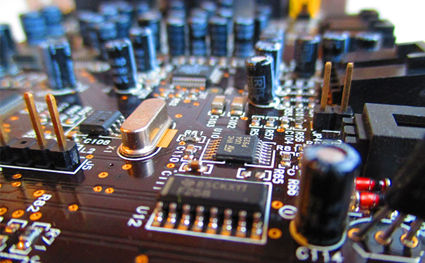 固态继电器的工作原理是什么？与可控硅有什么区别？